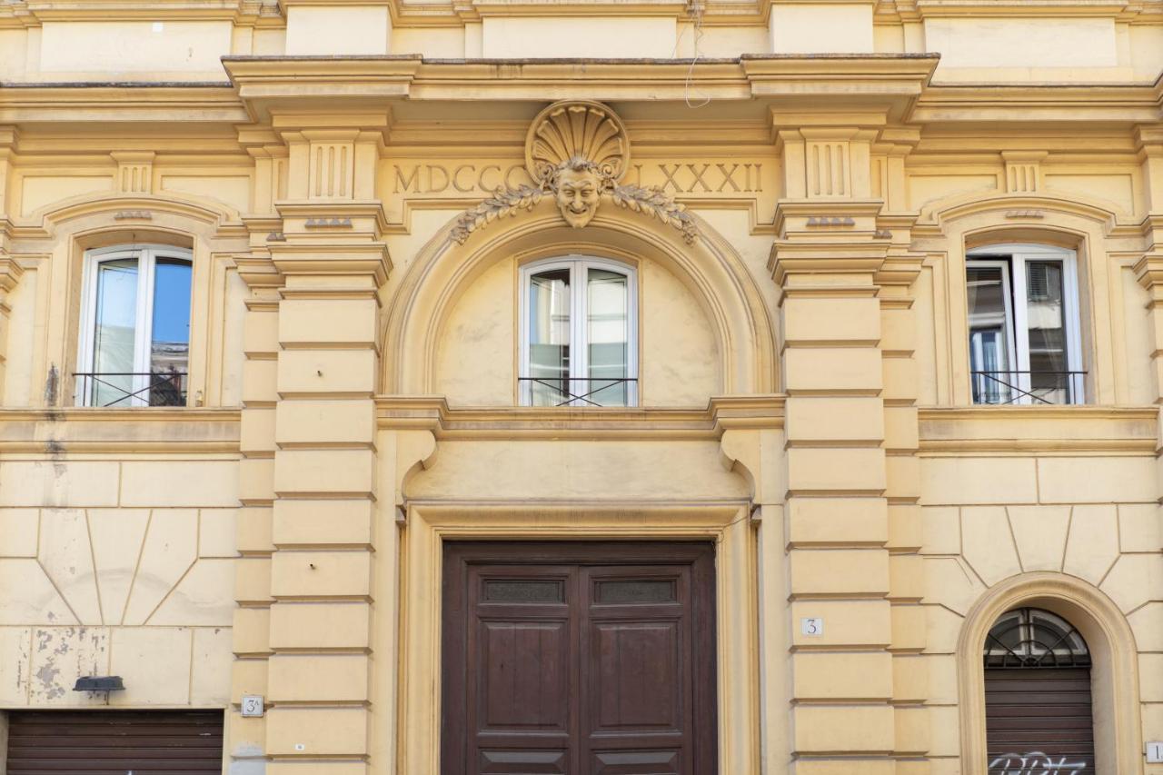 White Ostilia Guesthouse, Rome